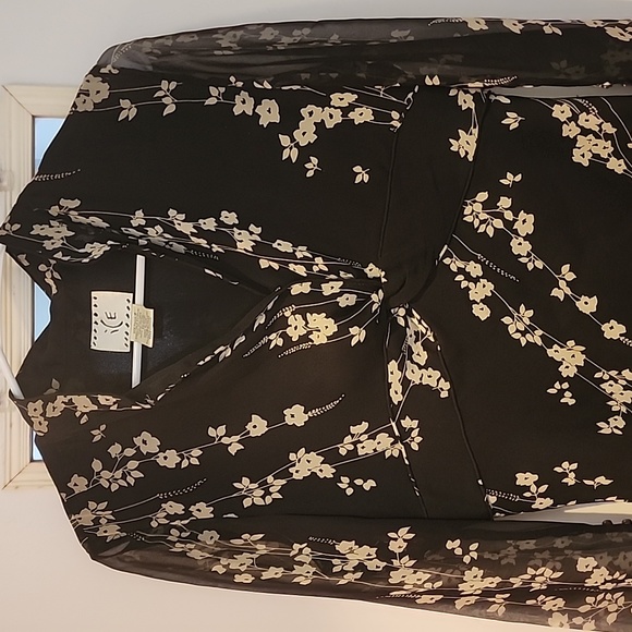 By ICE women's long sleeve lace tunic size 8 - Picture 2 of 6